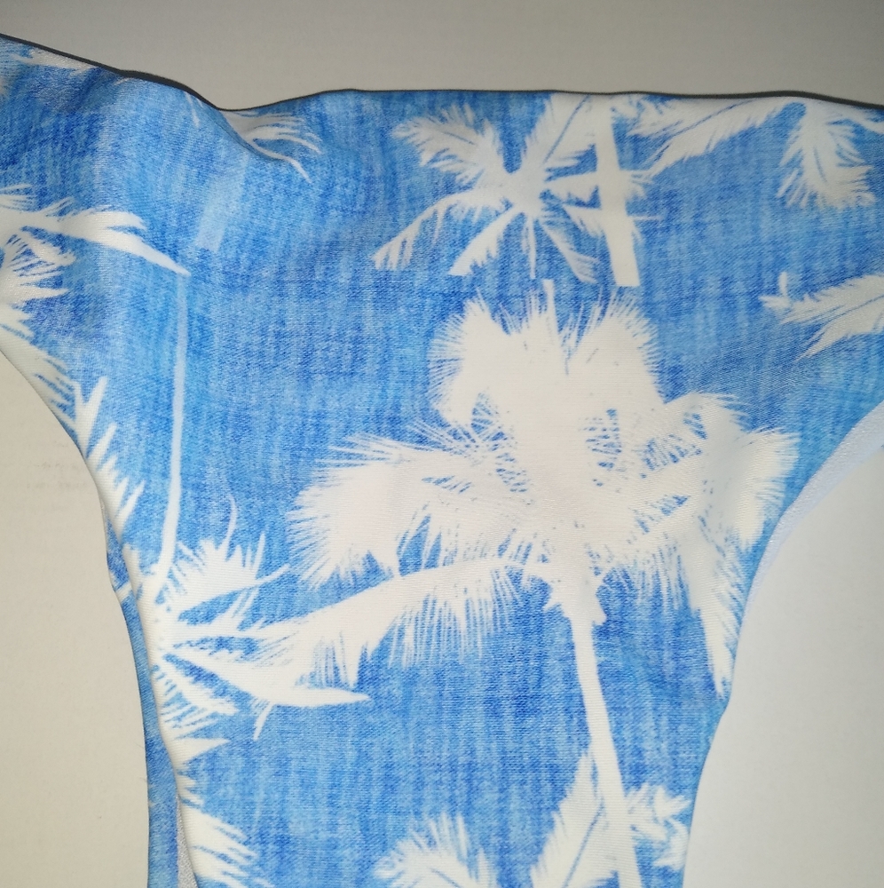 Bathing suit - Picture 5 of 7